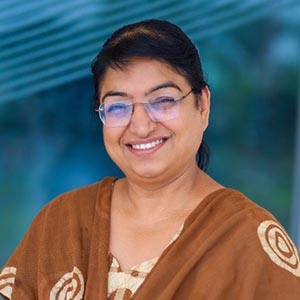 Ms. Deepa Phalajani